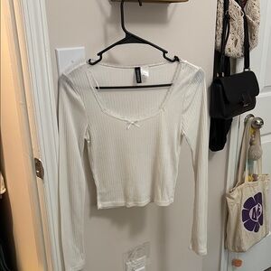 H&M Cream Fitted Crop Blouse